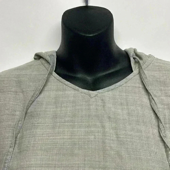 The transcendent design 100% cotton, long sleeve hooded shirt size medium - Picture 2 of 8